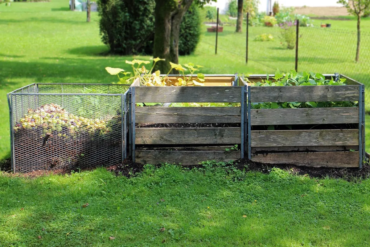 Compost, Topsoil or Multi-Purpose Mix: Which to Use Where